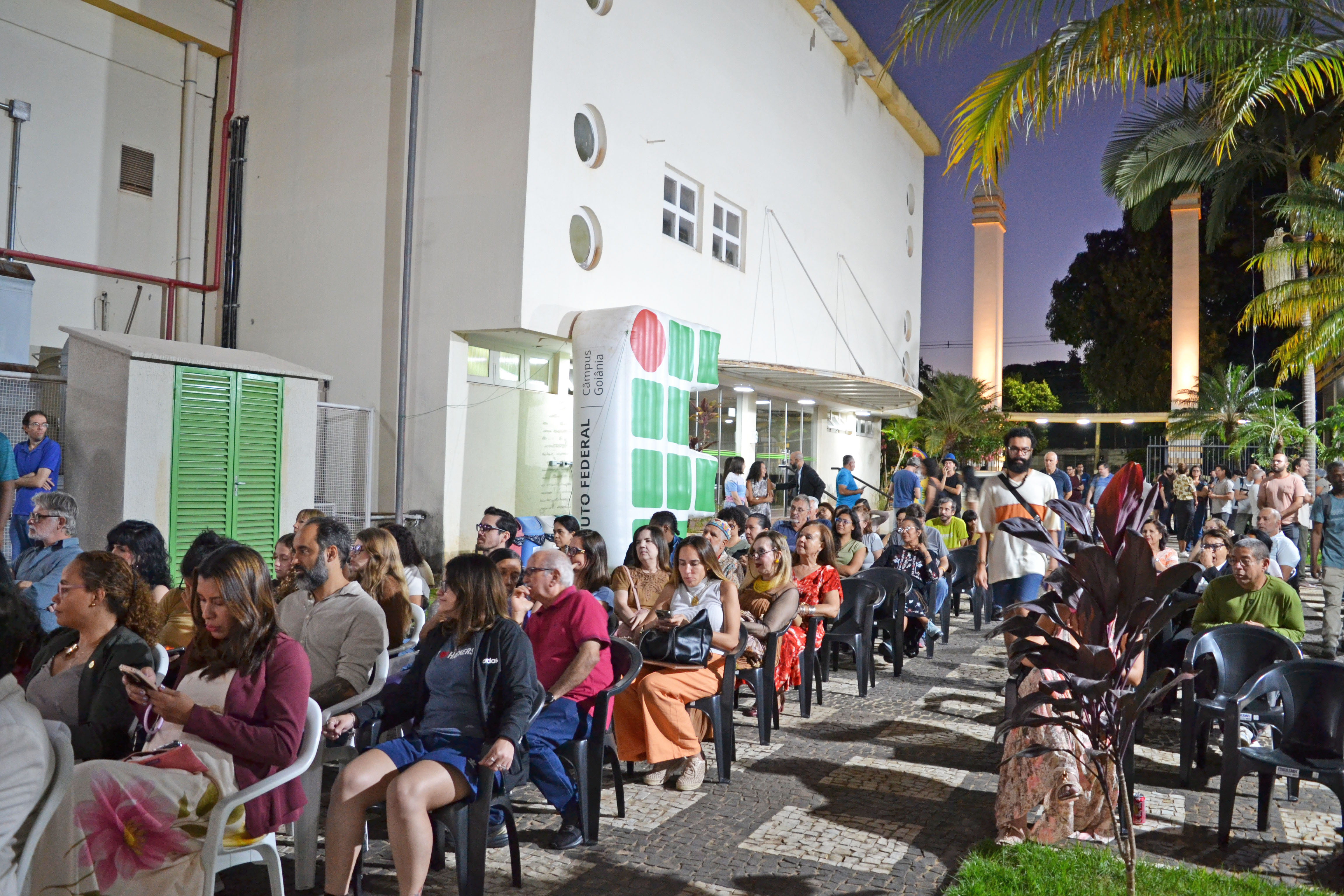 Câmpus Goiânia do IFG comemorou 84 anos com solenidade, exposições e apresentações culturais na noite do dia 2 de julho.